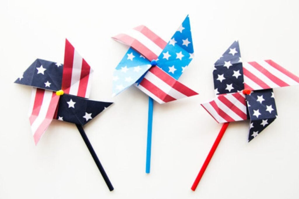 4th of July Pinwheels by Printables Fairy