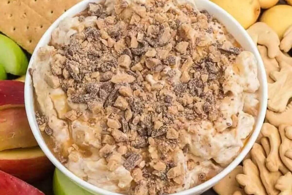 Caramel Apple Cheesecake Dip by Desserts On A Dime