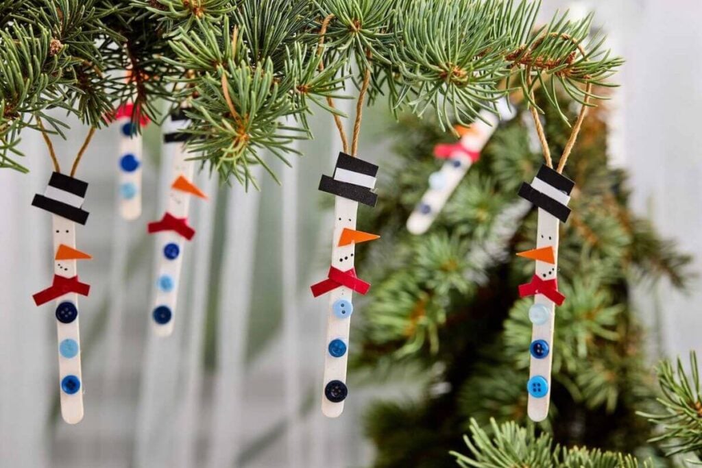 Popsicle Stick Snowman Ornament by Mommy Christmas